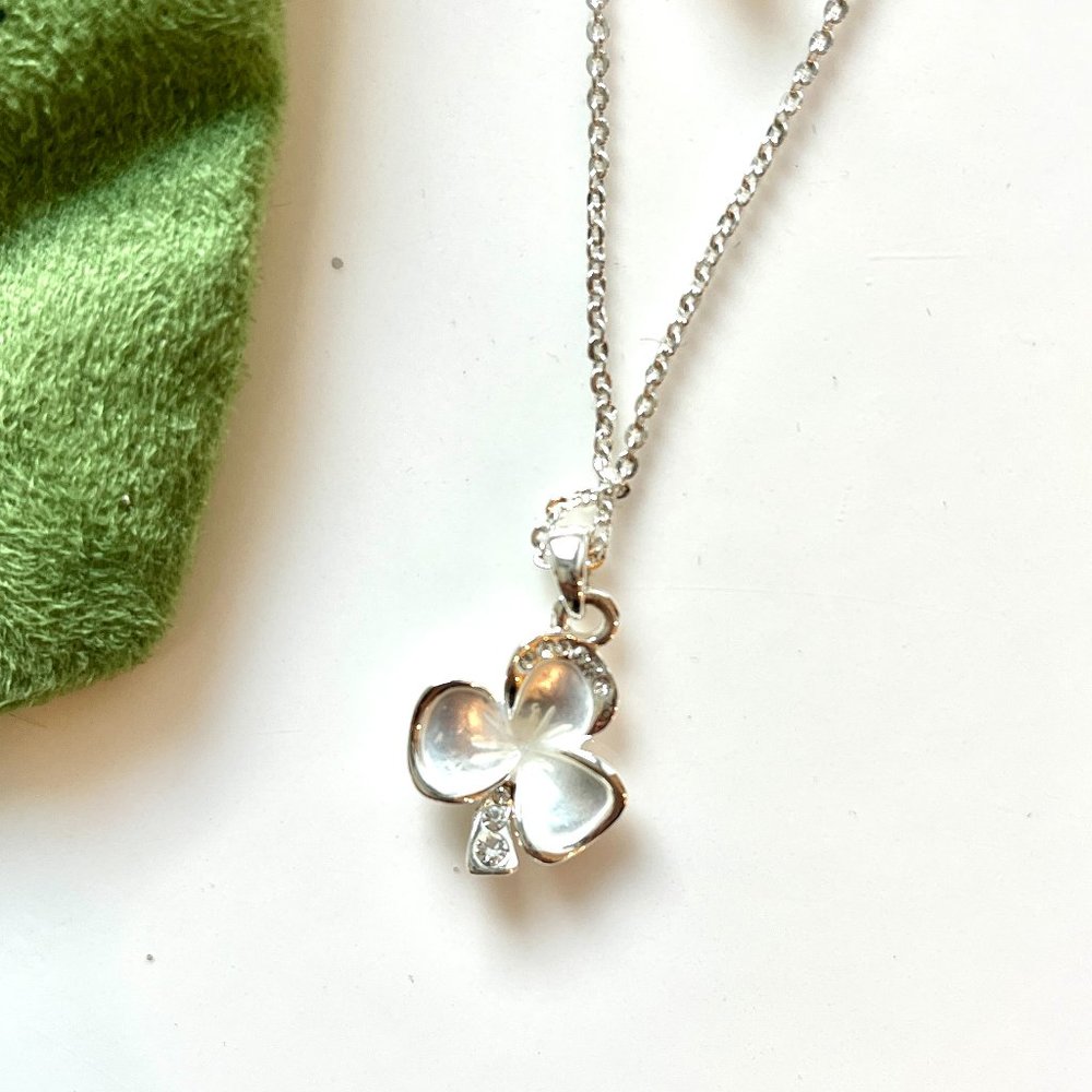 Sterling Silver Trinity & Co Irish Jeweler Four Leaf Clover Pendant Necklace